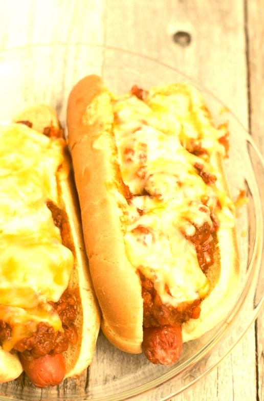 Slow-Cooker Chili Cheese Hot Dogs