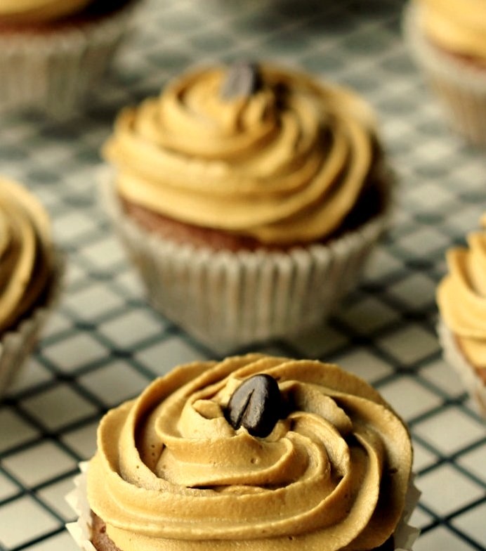 Coffee Cupcakes with Coffee White Chocolate Buttercream